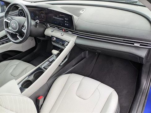 Certified 2023 Hyundai Elantra Limited image 19