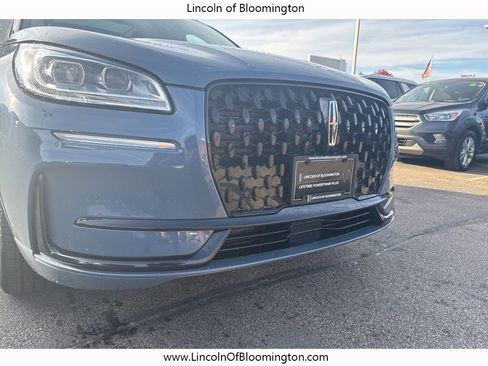 New 2025 Lincoln Corsair Reserve w/ Equipment Group 202A image 13