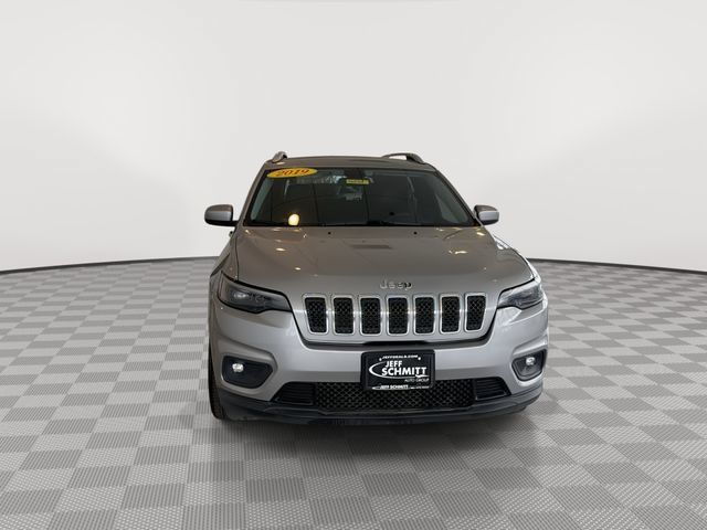 Used 2019 Jeep Cherokee Latitude Plus FWD image 3