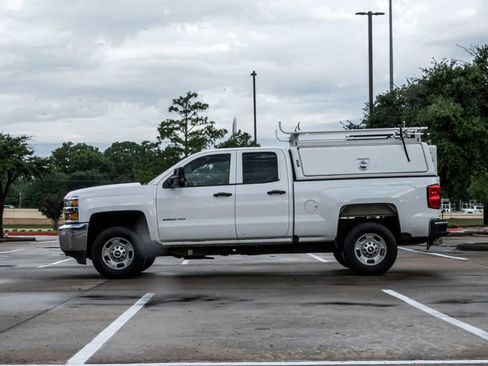 Used 2019 Chevrolet Silverado 2500 W/T AWD/4WD image 4