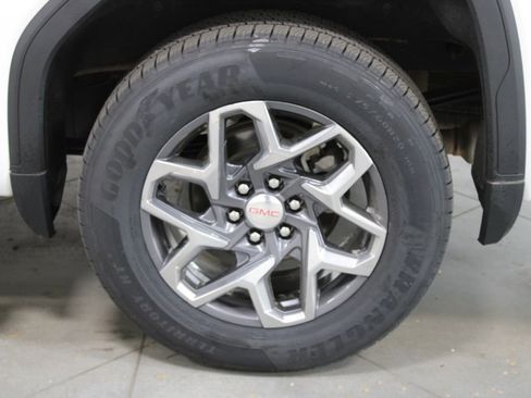 Used 2023 GMC Sierra 1500 SLT image 22