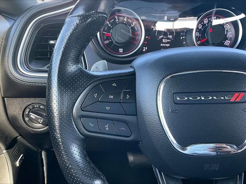 Used 2022 Dodge Challenger R/T w/ Plus Package image 38