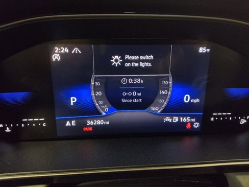 Used 2025 Volkswagen Jetta SE FWD image 23