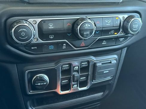 Used 2023 Jeep Wrangler Unlimited w/ 8.4" Radio Group AWD/4WD image 20