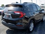 Used 2024 GMC Terrain SLE w/ Driver Convenience Package image 3