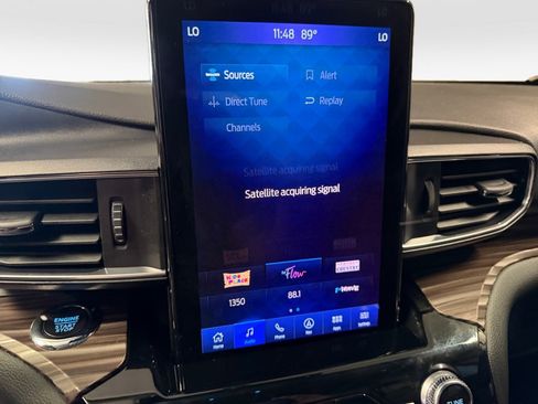 Used 2024 Ford Explorer Limited w/ Limited Technology Package AWD/4WD image 21