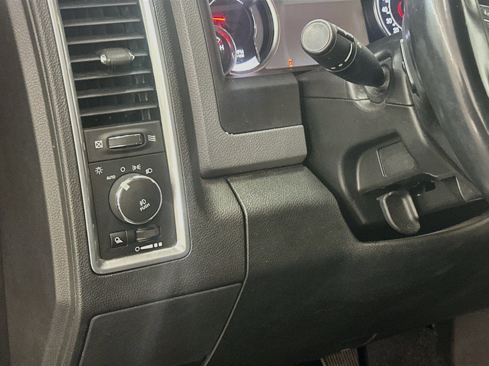 Used 2018 RAM 1500 Big Horn AWD/4WD image 17
