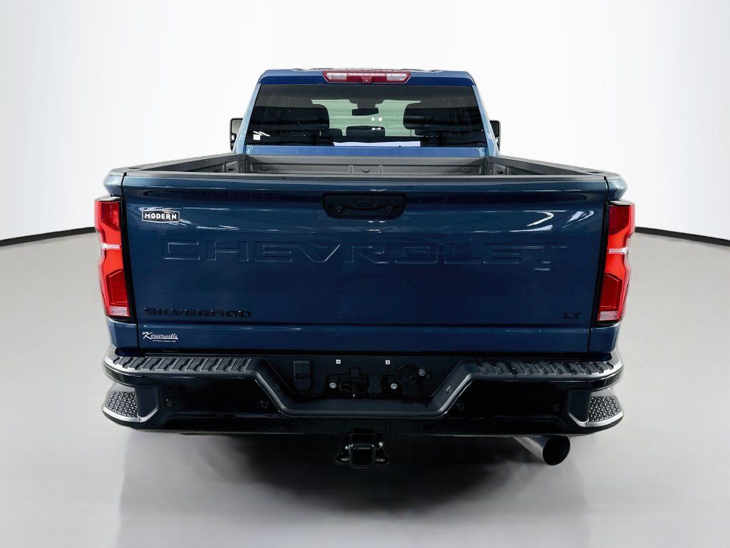 Used 2025 Chevrolet Silverado 2500 LT w/ Trail Boss Package AWD/4WD image 6
