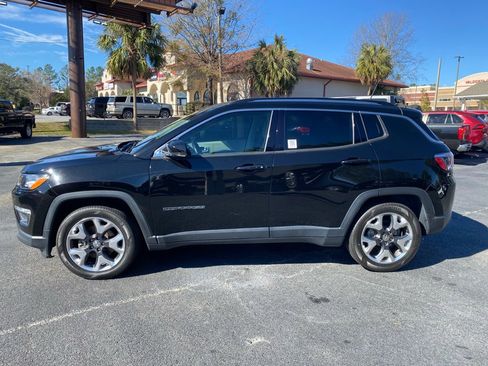 Used 2019 Jeep Compass Limited image 3