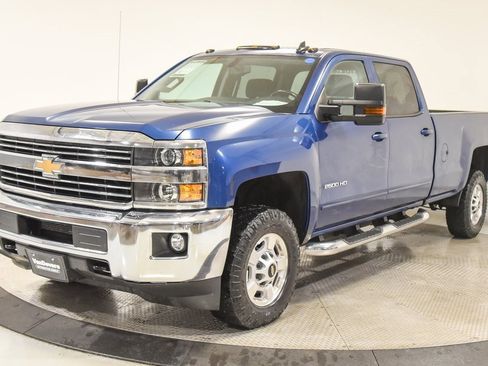 Used 2018 Chevrolet Silverado 2500 LT w/ All Star Edition image 6