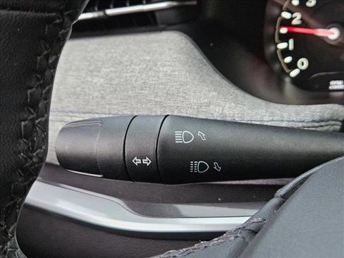 Used 2025 Jeep Compass Latitude image 15