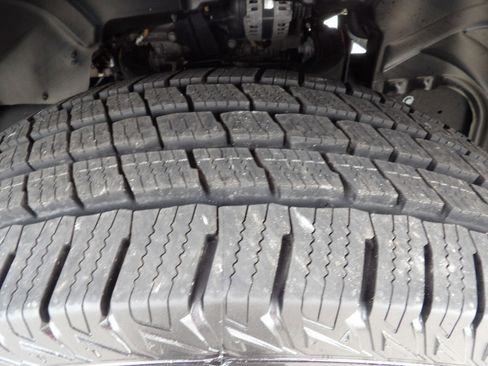 Used 2021 RAM 1500 Tradesman w/ Chrome Appearance Group image 42