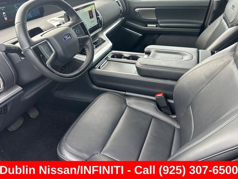 Used 2025 Ford Expedition Max Platinum AWD/4WD image 10