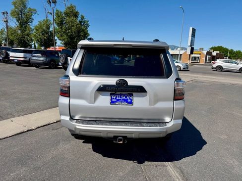 Used 2023 Toyota 4Runner TRD Off-Road AWD/4WD image 7