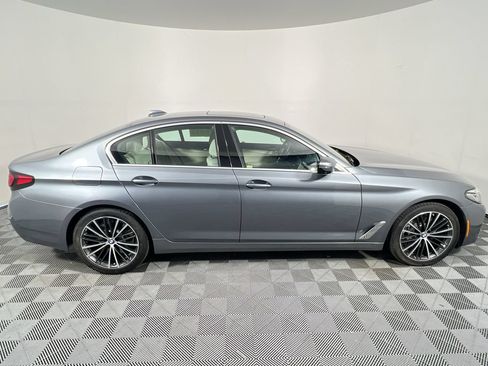 Used 2021 BMW 540i w/ Premium Package RWD image 2