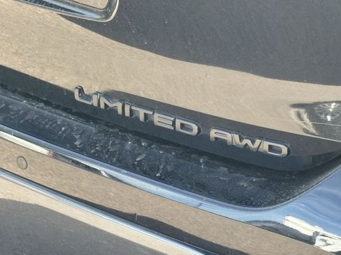 Used 2021 Toyota Highlander Limited AWD/4WD image 11