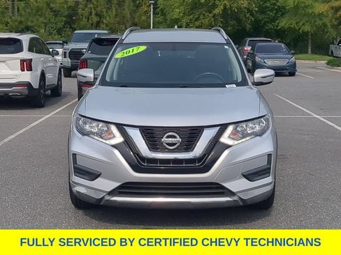 Used 2017 Nissan Rogue SV FWD image 13