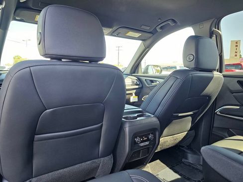 New 2026 Chevrolet Traverse LT w/ Driver Confidence Package FWD image 20