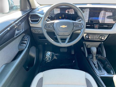 Used 2024 Chevrolet TrailBlazer LT image 19
