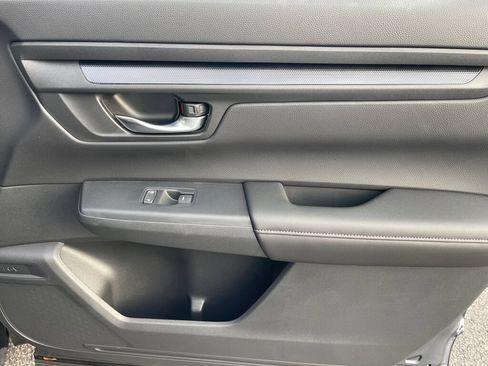 Used 2025 Honda CR-V EX image 16