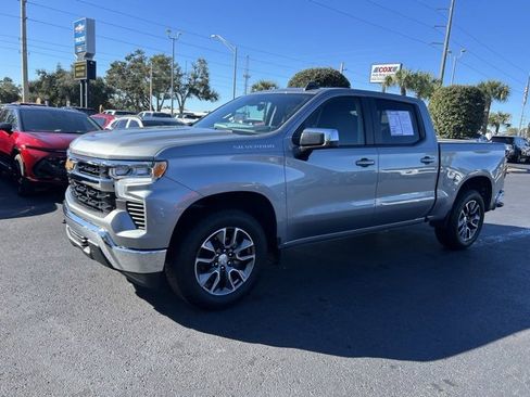 Certified 2024 Chevrolet Silverado 1500 LT image 3
