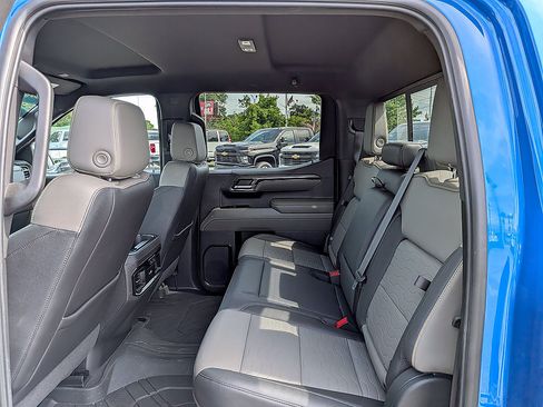 Certified 2024 Chevrolet Silverado 1500 ZR2 AWD/4WD image 40