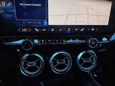 Used 2024 Chevrolet Blazer EV LT image 34