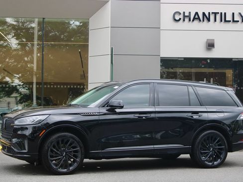 Used 2025 Lincoln Aviator Reserve w/ Jet Appearance Package AWD/4WD image 1