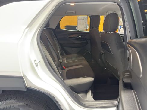 Used 2025 Chevrolet TrailBlazer LT image 19