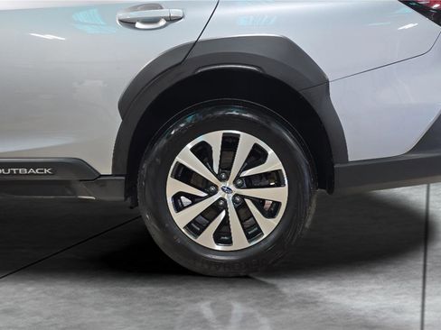 Used 2023 Subaru Outback Premium image 27
