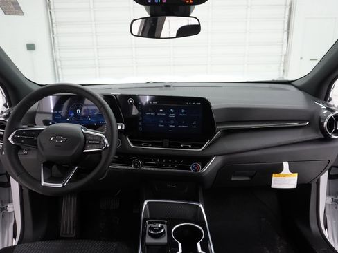 New 2026 Chevrolet Equinox LT w/ Midnight Edition FWD image 34