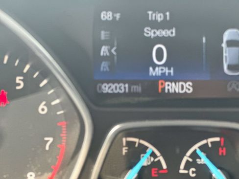 Used 2019 Ford Escape Titanium AWD/4WD image 13