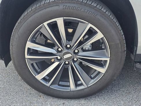 Used 2025 Cadillac Escalade Sport w/ LPO, Floor Liner Package AWD/4WD image 8