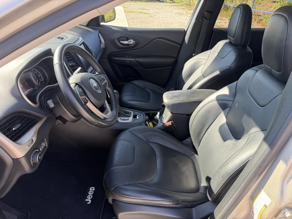 Used 2015 Jeep Cherokee Limited FWD image 14