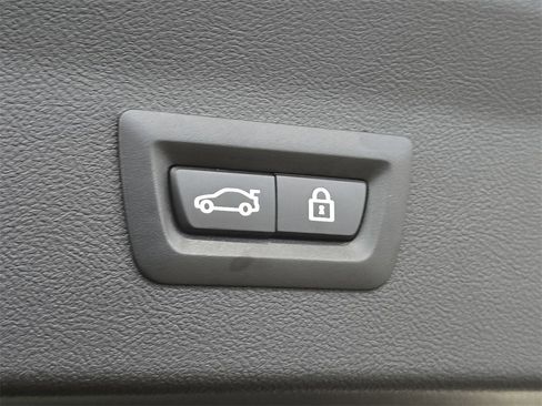 Used 2021 BMW X4 xDrive30i w/ Convenience Package image 30