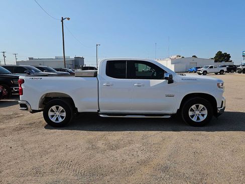 Used 2019 Chevrolet Silverado 1500 LT w/ Texas Edition AWD/4WD image 9