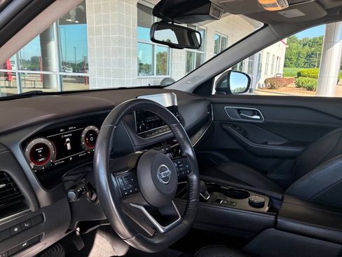 Used 2021 Nissan Rogue Platinum AWD/4WD image 18