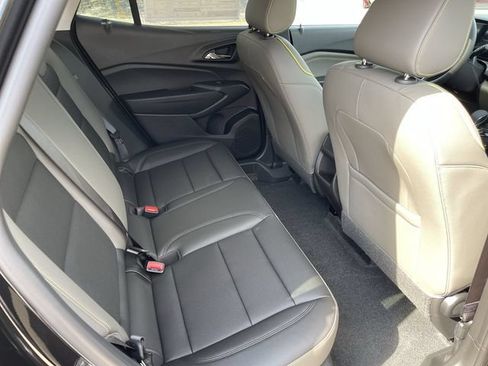 New 2026 Chevrolet Trax ACTIV w/ Sunroof Package FWD image 15