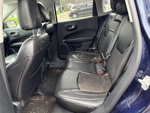 Used 2018 Jeep Compass Latitude w/ Popular Equipment Group image 10