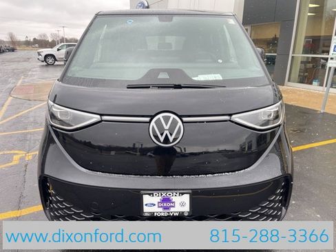 New 2025 Volkswagen ID. Buzz Pro S image 2