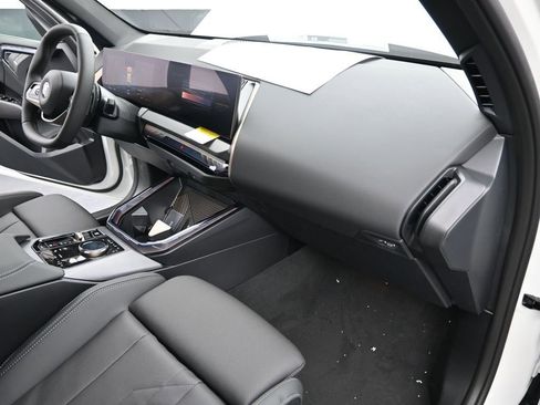 Used 2025 BMW X3 xDrive30i w/ Convenience Package image 19