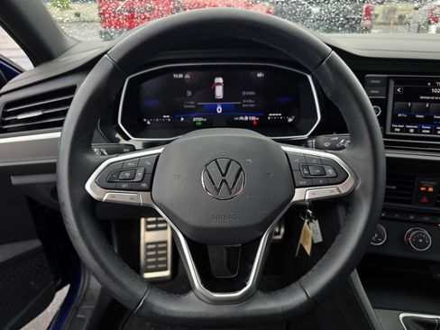 Used 2024 Volkswagen Jetta Sport FWD image 23