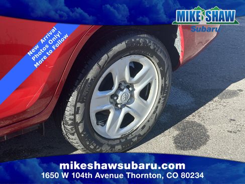Used 2012 Toyota RAV4 4WD image 28