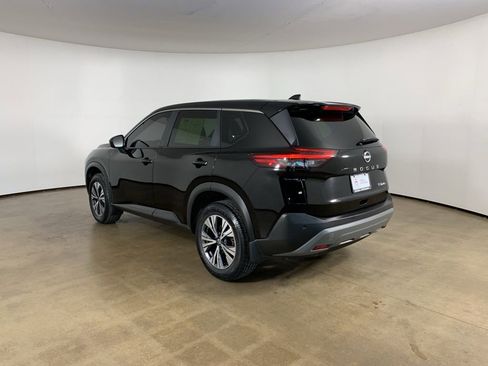 Used 2023 Nissan Rogue SV AWD/4WD image 14