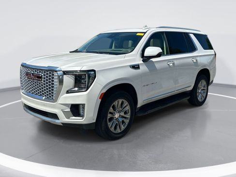 Used 2023 GMC Yukon Denali w/ Advanced Technology Package AWD/4WD image 5