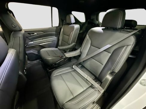 New 2026 Chevrolet Traverse LT w/ LPO, Floor Liner Package AWD/4WD image 26