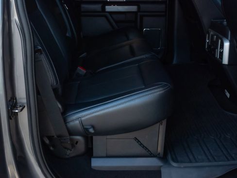 Used 2022 Ford F250 Lariat w/ Black Appearance Package image 26