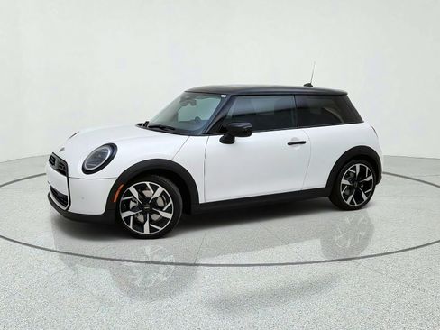 Used 2025 MINI Cooper S FWD image 15