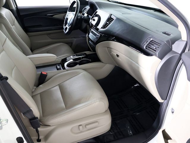 Used 2019 Honda Pilot Touring image 36