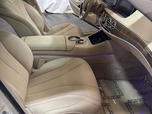 Used 2015 Mercedes-Benz S 550 Sedan image 23